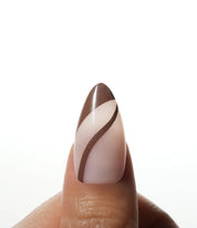 Dolce Vita Press-on nail kit mit Kleber